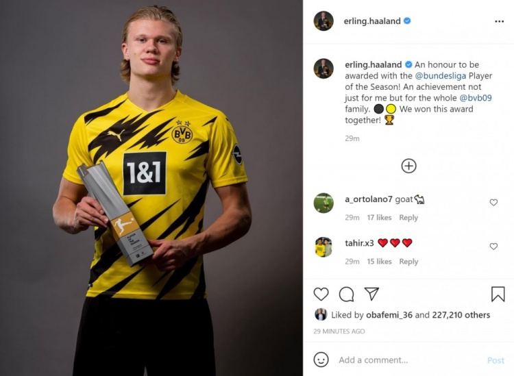 空中轰炸！王哲林内线连续暴扣 帮助上海缩小分差（篮下制霸！王哲林连环暴扣助上海迫近比分）