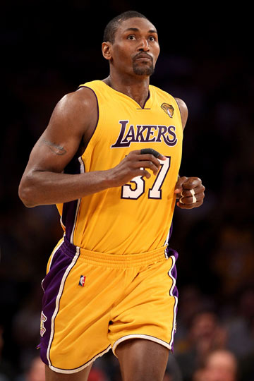 ATP年终总决赛｜阿尔卡拉斯又赢一次！提前锁定年终世界第一（ATP年终总决赛：阿尔卡拉斯再度取胜，提前锁定年终世界第一）