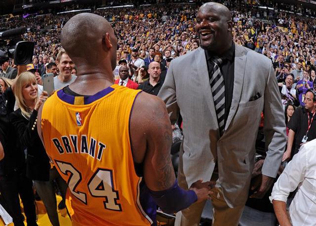 阿门打控卫：展现队友与球队信任，进步显著（阿门司职控卫：彰显队友与球队信赖，进步有目共睹）