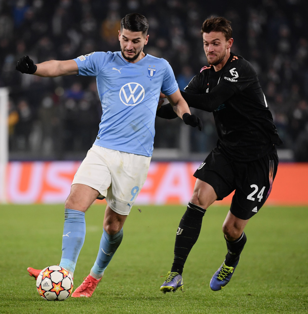 药厂高层谈滕哈赫：一开始选的方向就不太对，就算赢球也会解雇他（药厂高层：滕哈赫起步方向就错了，即使赢球也难免被解雇）