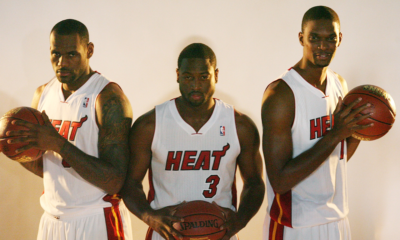 勇士内线防守改善，篮板率提升（勇士内线防守升级，篮板率上扬）