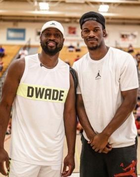 卢：赛季初我们很棒 但你失去比尔&小卡&琼斯等人时就会变得艰难（卢直言：开季表现出色，但比尔、小卡、琼斯等缺阵让局面艰难）