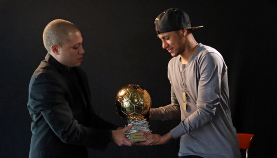 布达佩斯Major：大超发挥出色，绿龙13-5FaZe两战全胜（布达佩斯Major：大超神勇，绿龙13-5击败FaZe豪取两连胜）