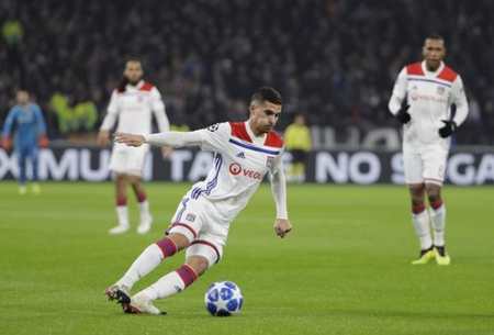 马丁内利：成为圣诞冠军的感觉很棒；有机会就陪在热苏斯身边（马丁内利：圣诞榜首令人振奋；有机会就伴在热苏斯左右）