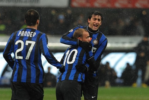 坐镇中场，指挥调度🪄让我们一起继续创造新的历史⭐（掌控中场，运筹帷幄🪄携手续写全新辉煌⭐）