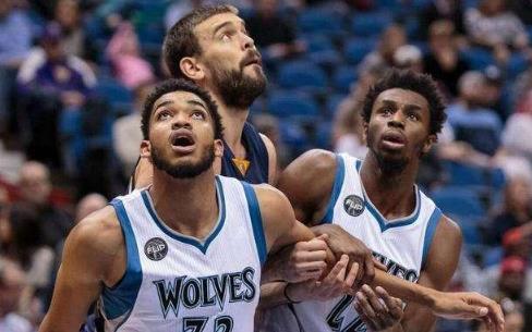 意甲半场：科内破门，巴特萨吉追平，米兰暂1-1萨索洛（意甲半场战报：科内先开纪录，巴特萨吉扳平，米兰与萨索洛暂1-1）