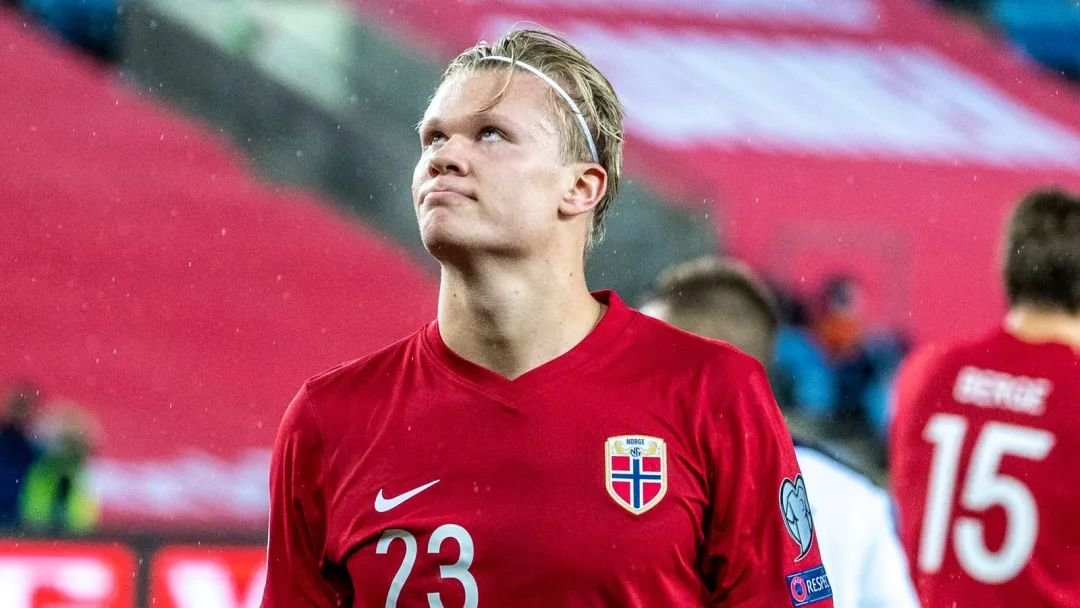 活塞队Logo演化史！90年代马标经典 最新Logo和80年代相似！（活塞队队徽演变史：90年代马头标志成经典，现版Logo与80年代相仿）