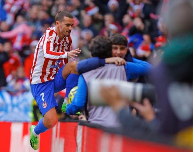 女足莱曼分享家中被盗后一片狼藉：下次请顺便帮我打扫一下（女足球星莱曼晒家被盗后凌乱现场：下次记得顺手打扫一下）