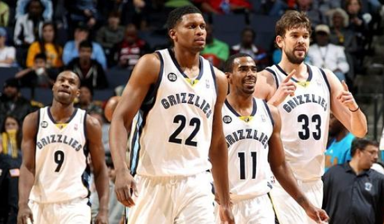 利物浦1-0国米，索博斯洛伊点射绝杀，科纳特破门被吹（索博斯洛伊点球绝杀，科纳特进球无效，利物浦1-0击败国米）