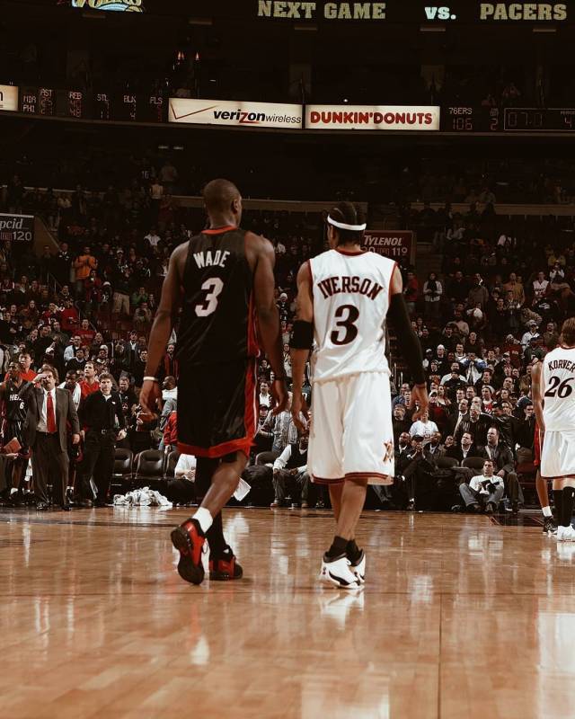 鲍威尔认为自己比里夫斯&比尔等人强：他们有特长 但我都会一点（鲍威尔称自己比里夫斯、比尔更全面：他们各有特长，我样样都会一点）