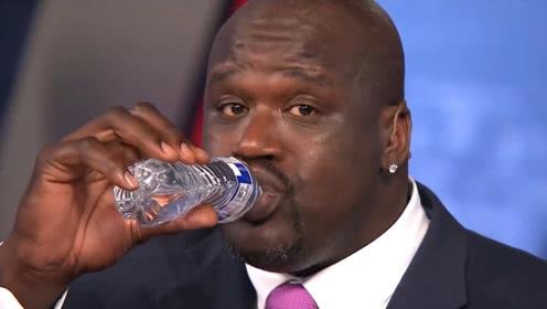 英超官方宣布裁判新规，新科技判罚引争议（英超出台裁判新规，高科技介入判罚引发热议）