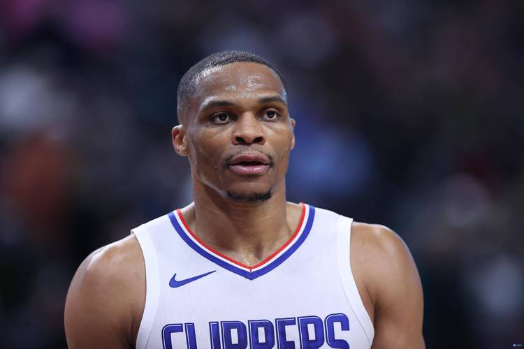 热那亚2-1逆转维罗纳，托斯比建功，洛伦佐-科隆博破门（热那亚2-1翻盘维罗纳，托斯比献制胜球，洛伦佐-科隆博进球）