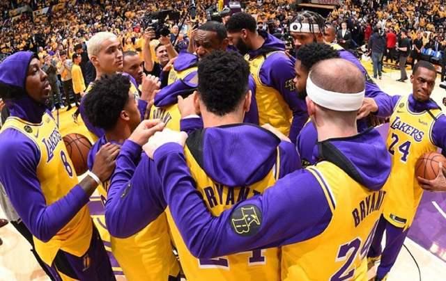 日职乙半场：新井一耀、山本隼大破门，长崎成功丸1-1水户蜀葵（J2半场：新井一耀与山本隼大相继破门，长崎成功丸暂1-1水户蜀葵）