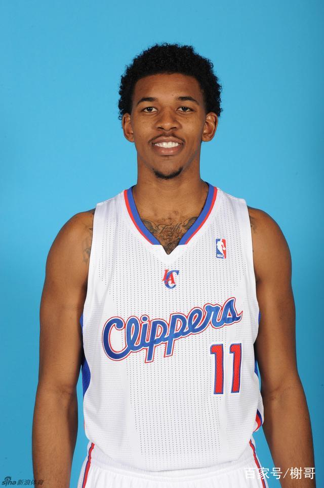 意甲积分榜：争冠白热化，米兰1球净胜球优势领先那不勒斯居首（意甲最新积分榜：争冠胶着，米兰以1球净胜优势力压那不勒斯登顶）