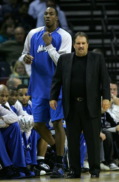 终极猜想来了：阿森纳掉链子无缘冠军VS英超夺冠，你选哪个？（阿森纳终极命题：掉链子无冠，还是问鼎英超？）