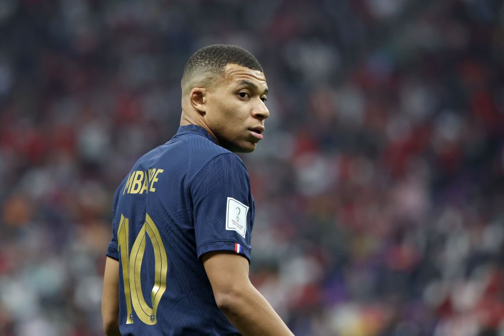 FPX官方：暂别往昔，万幸相遇，愿我们继续成为更好的自己（FPX官宣：告别过往，幸得相逢，愿我们一路成长为更好的自己）