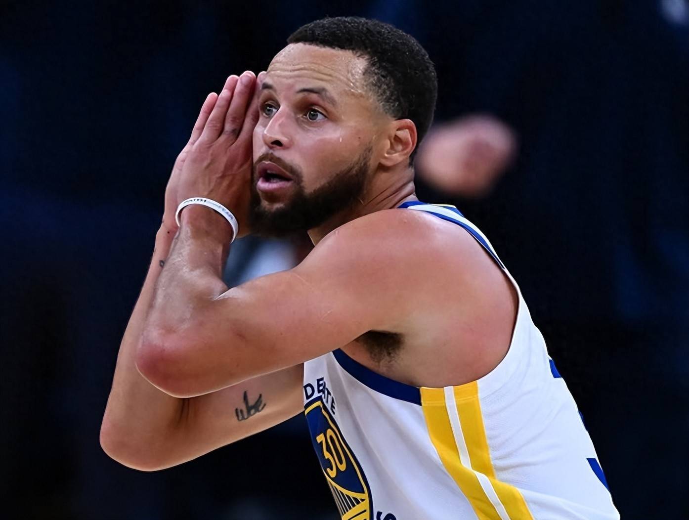 李毅祝福邵佳一：希望大家能多给本土教练一些宽容和时间（李毅为邵佳一送上祝福：呼吁给本土教练更多宽容与时间）