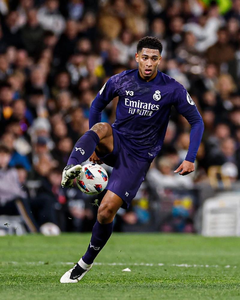 德天空：于帕仍有可能自由身离队，拜仁正在尽一切努力留住他（德天空：于帕仍存自由离队可能，拜仁正竭尽全力挽留）