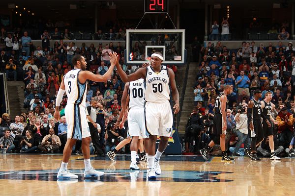 皇马客战巴列卡诺大名单：姆巴佩领衔，米利唐、阿拉巴在列（皇马客场挑战巴列卡诺名单出炉：姆巴佩领衔，米利唐、阿拉巴入选）